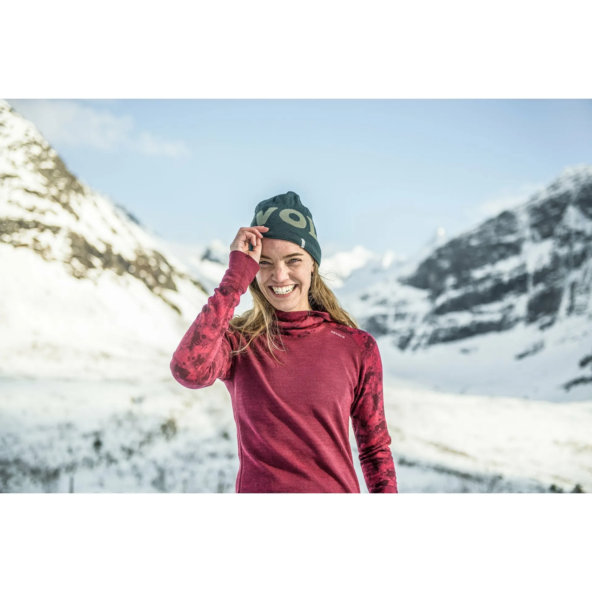KVITEGGA MERINO 230 HOODIE WMN BEETROOT