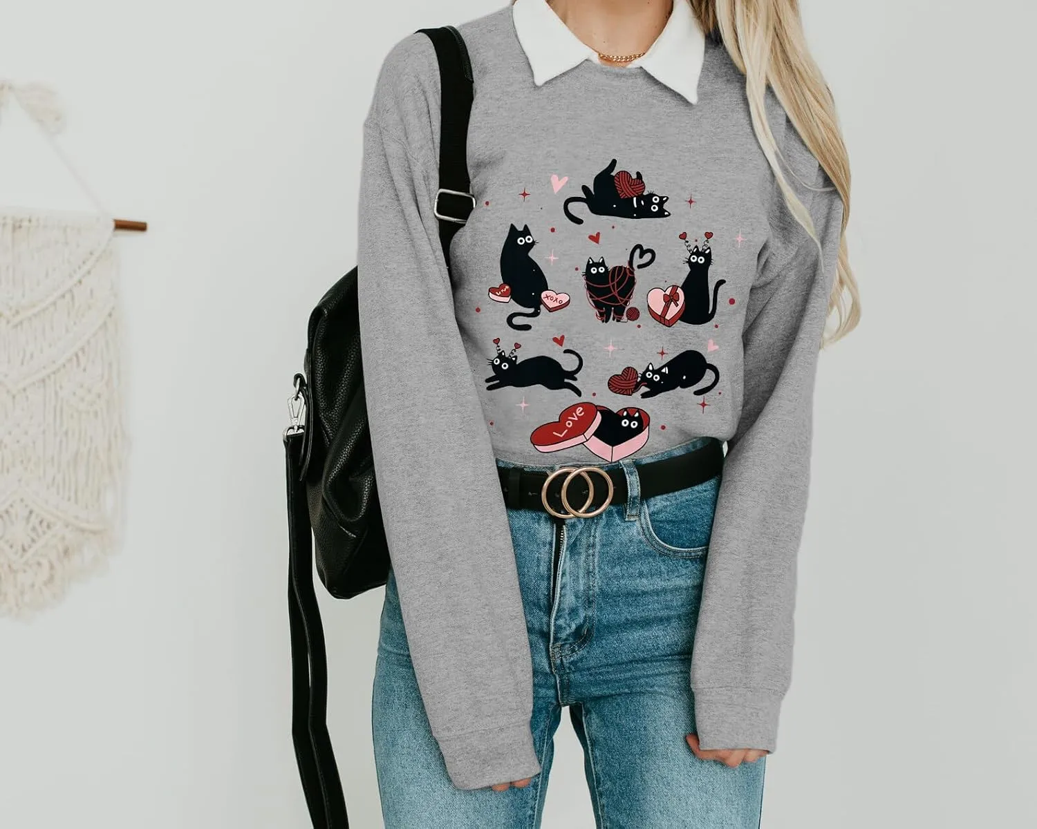 Meowy Valentines Sweatshirt for Womens Cute Black Cat Love Long Sleeve Shirt Love Heart Pullover Tops