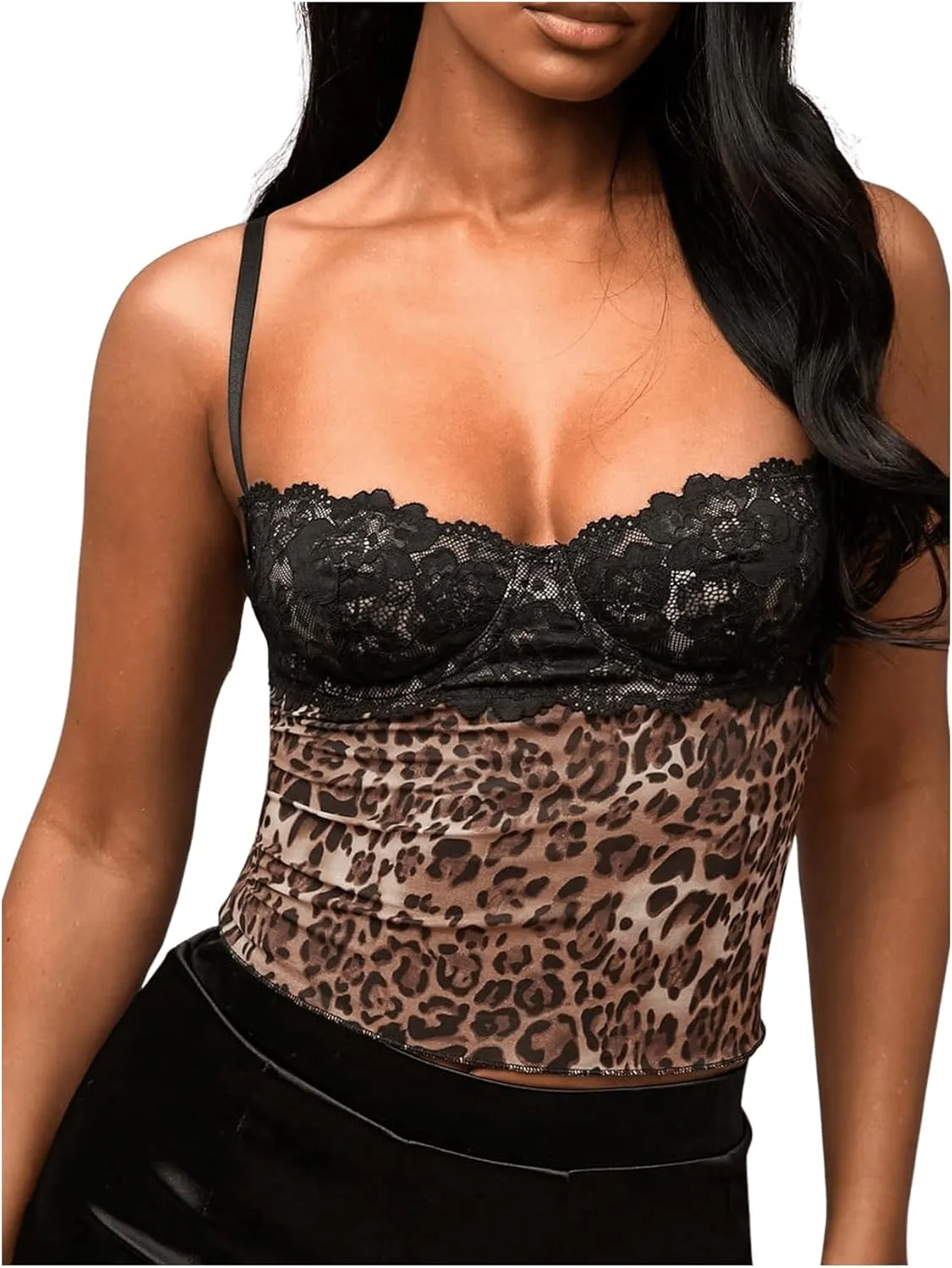 SOLY HUX Women's Floral Lace Trim Camisole Spaghetti Strap Fitted Shirt Top Summer Crop Cami Tops