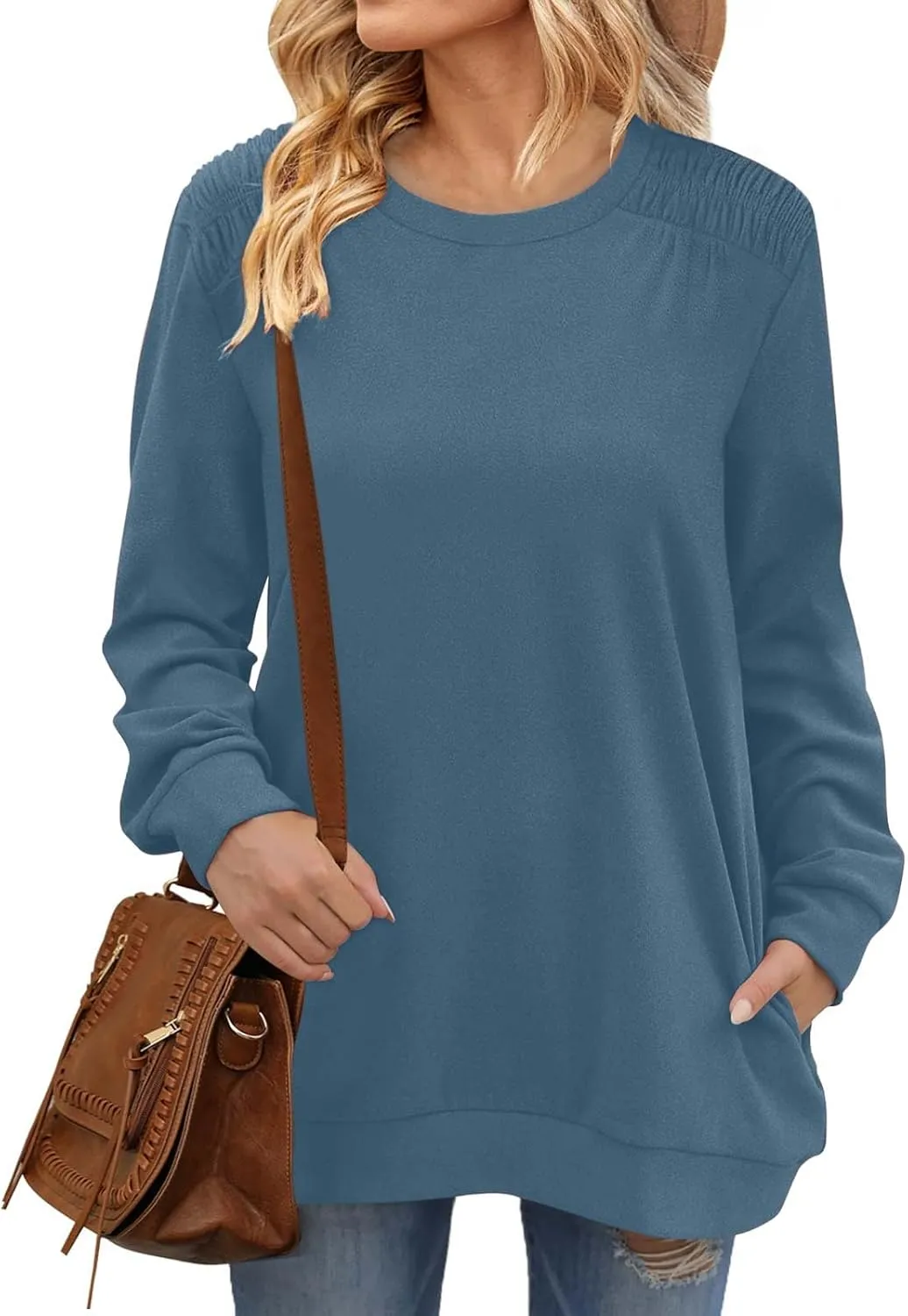 Womens Oversized Crewneck Sweatshirt Pleated Long Sleeve Tunic Tops Loose Fit Pullover Top Fall Clothes with Pockets